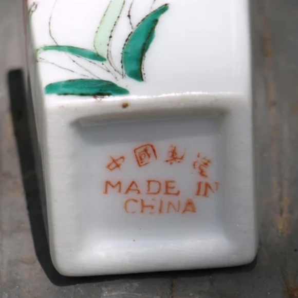 Bundle of 3 Floral Vases - 1- Vintage Wedgwood Bone China England - Picture 10 of 10